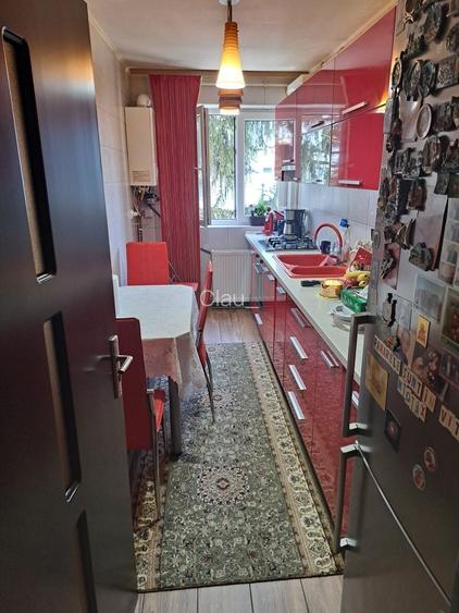 Vand apartament 4 camere Brasov