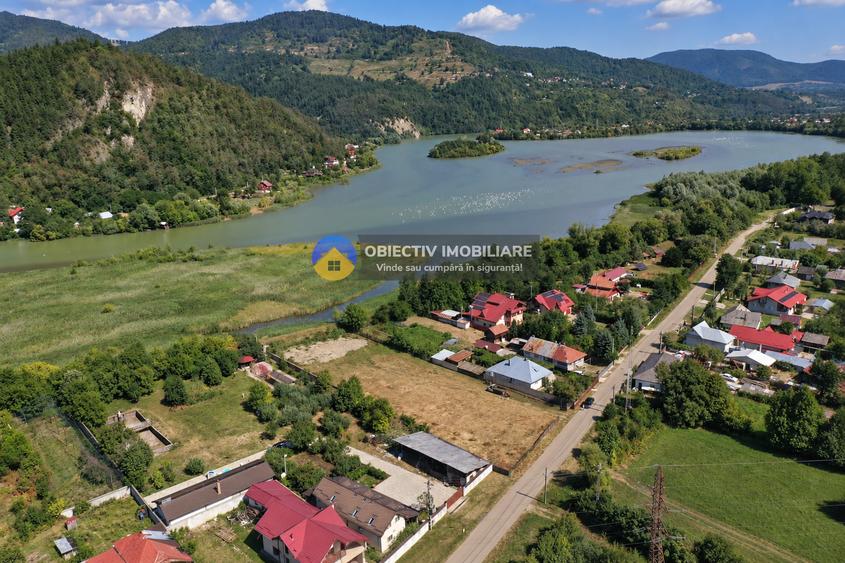 Teren intravilan langa lac , Pangarati, Neamt - 9