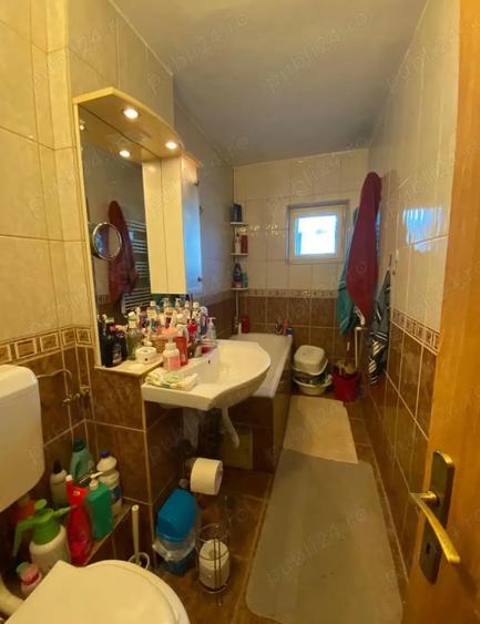 Apartament cu 3 camere decomandat în Sălăjan