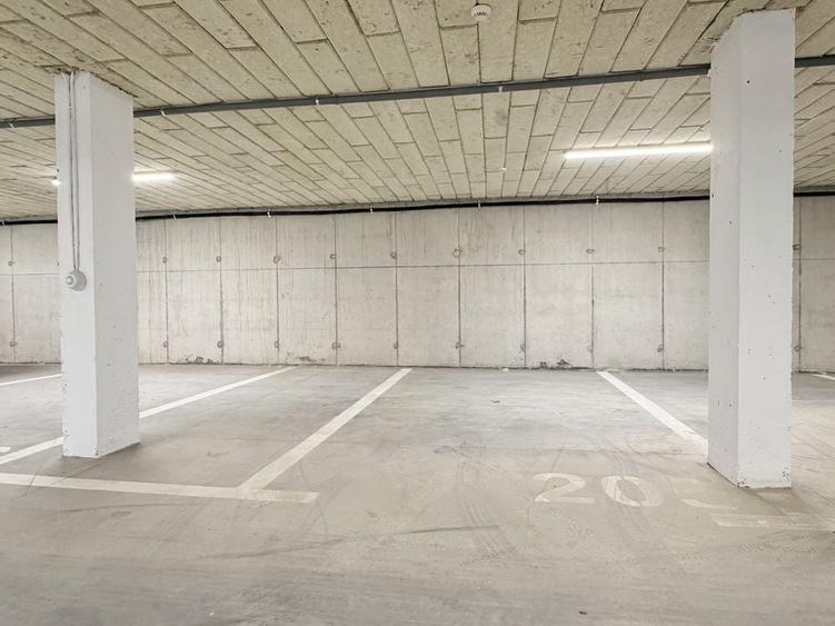 Apartament cu 2 camere semidecomandat în Florești