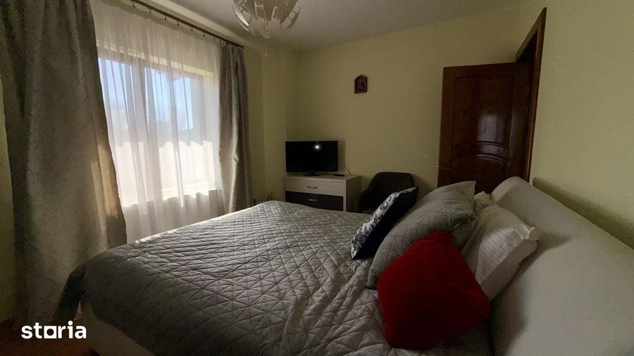 Casă cu 5 camere cu Teren 500 Mp în Central