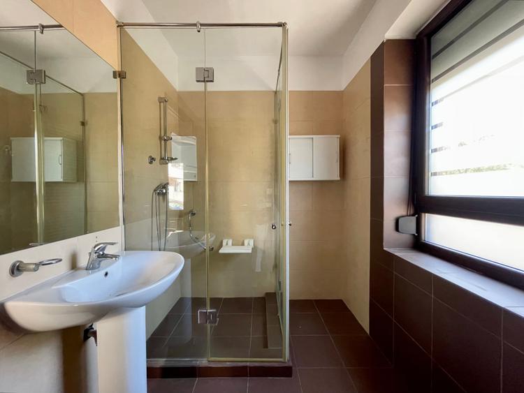 Apartament cu 2 camere decomandat, mobilat în Băneasa