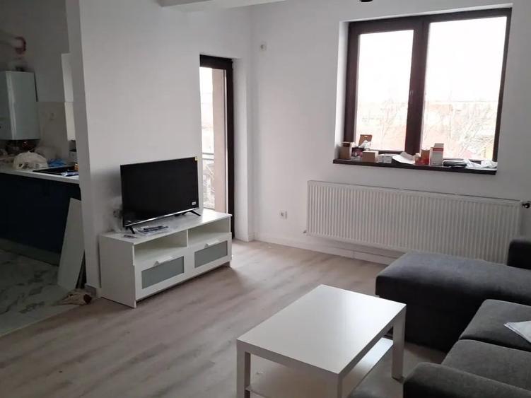 Apartament cu 2 camere decomandat în Odăi