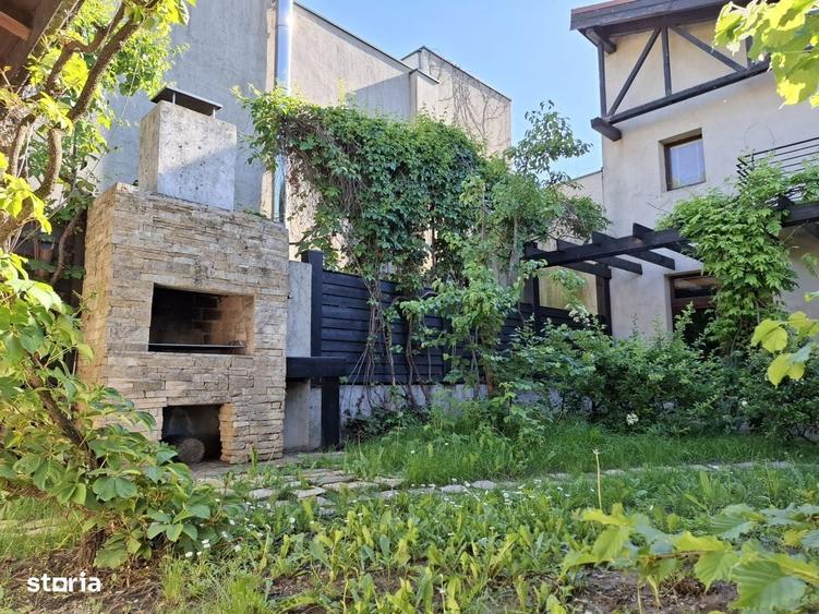 Casă cu 3 camere în Băneasa