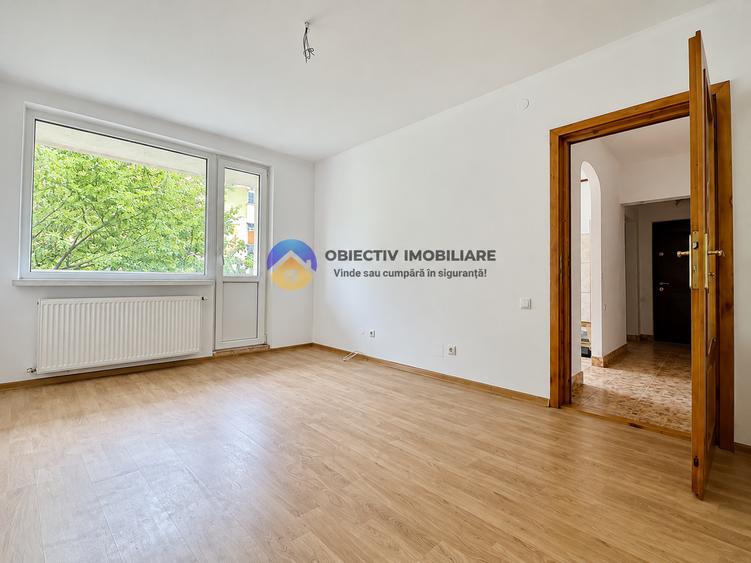 Apartament cu 2 camere decomandat în Precista