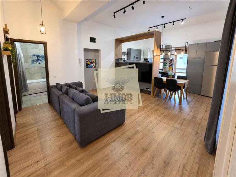 Apartament cu 4 camere decomandat, mobilat în Exterior Sud