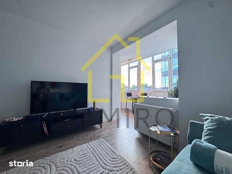 Apartament cu 2 camere semidecomandat, mobilat în Tei