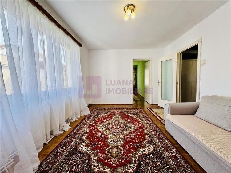 Apartament cu 2 camere semidecomandat, mobilat în Terezian