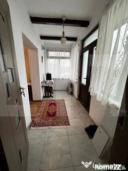 Casă cu 2 camere cu Teren 2930 Mp în Central