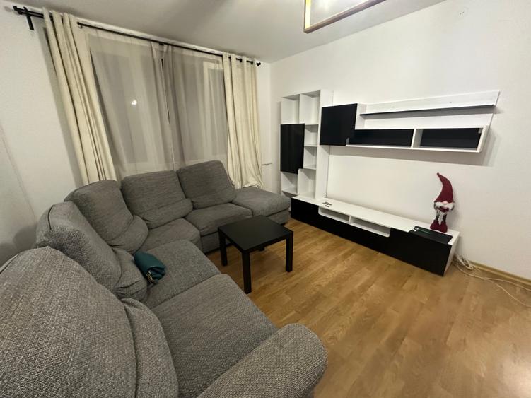 Apartament cu 3 camere decomandat în Politehnica