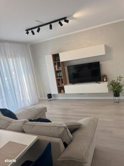 Apartament cu 2 camere decomandat în Theodor Pallady