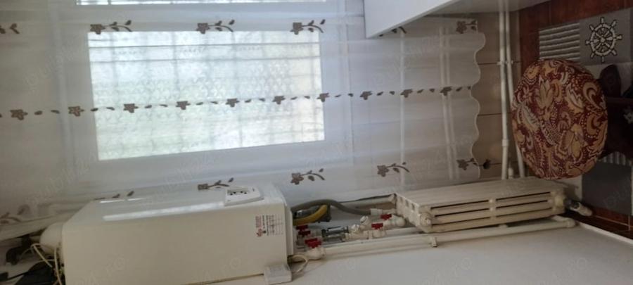 Apartament cu 2 camere semidecomandat în Km 4