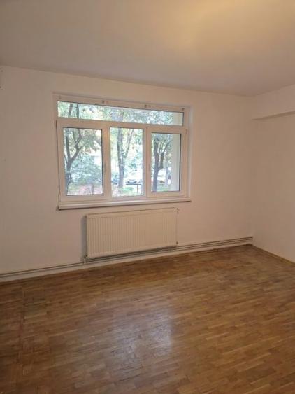 Apartament cu 2 camere semidecomandat în Titulescu