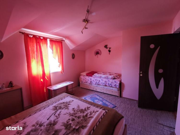 Casă cu 4 camere în Valea Călugărească