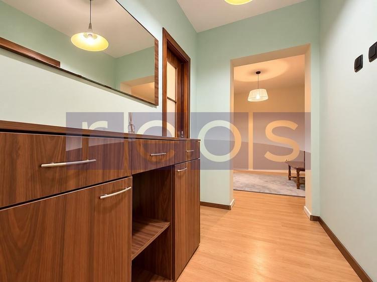 Apartament cu 4 camere semidecomandat în Teiul Doamnei