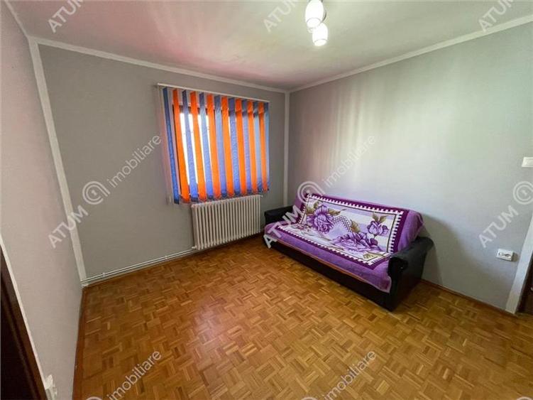 Apartament cu 2 camere nedecomandat, mobilat în Cedonia