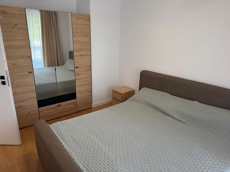 Apartament cu 2 camere decomandat în Florești