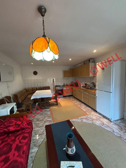 Casă cu 2 camere cu Teren 1663 Mp în Fișer