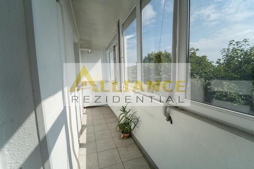 Apartament cu 2 camere decomandat în Berceni