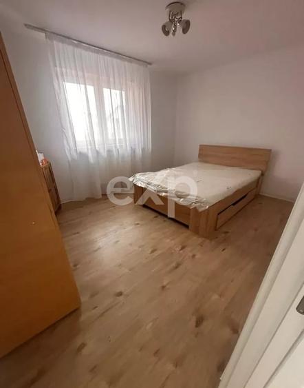 Casă individuală cu 3 camere cu Canalizare în Craiovei