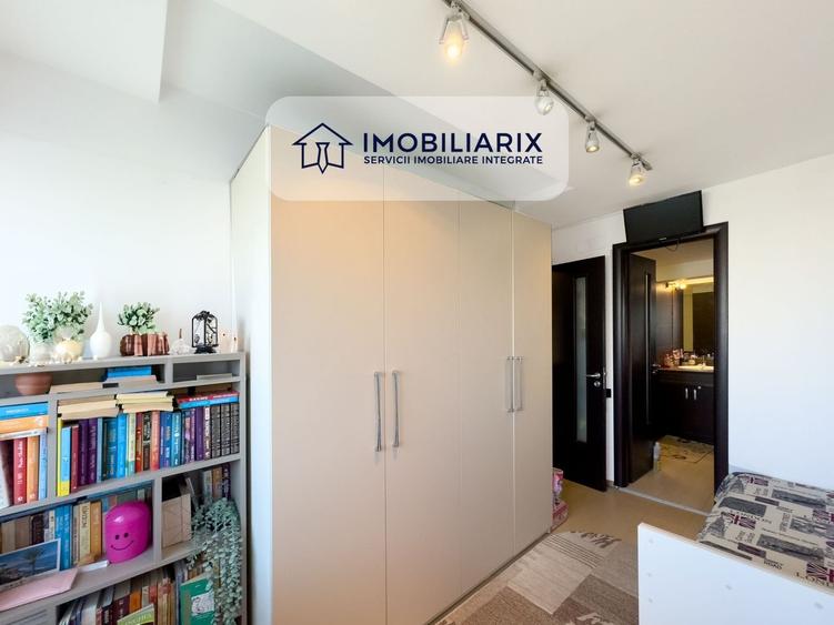 Apartament cu 3 camere decomandat, mobilat în Casa de Cultură
