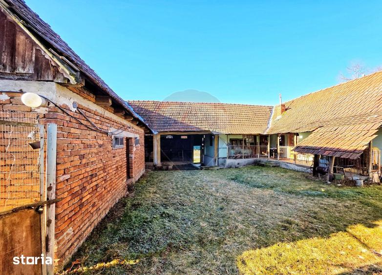Casă cu 4 camere cu Teren 10486 Mp în Ohaba Lungă