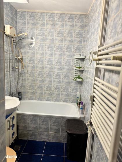 Apartament cu 3 camere, mobilat în Berceni