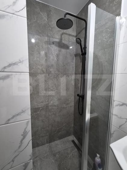Garsonieră semidecomandată în Micro 13