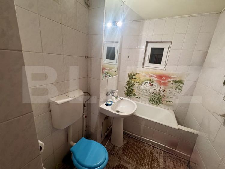 Apartament cu 3 camere decomandat în 1 Mai