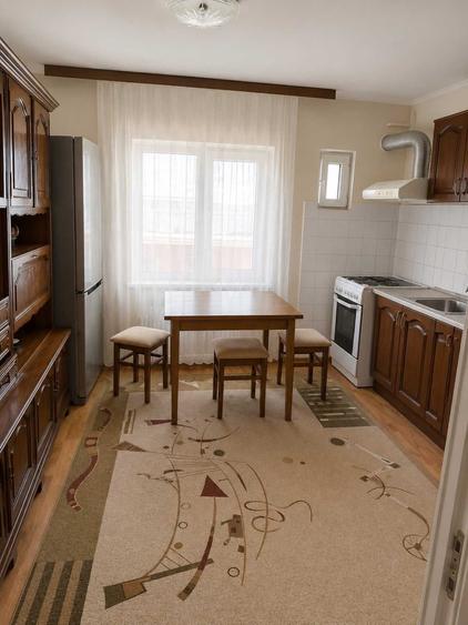 Apartament cu 2 camere decomandat în Republicii