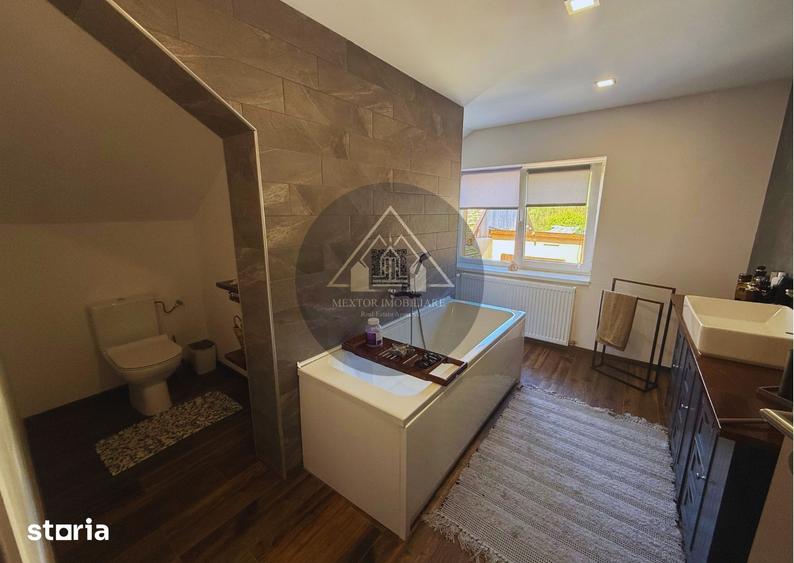 Casă cu 4 camere decomandat cu Teren 1580 Mp în Alma