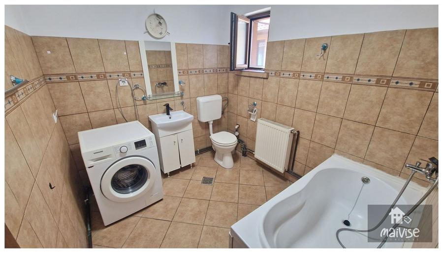 Duplex cu 2 camere cu Canalizare în Tractorul