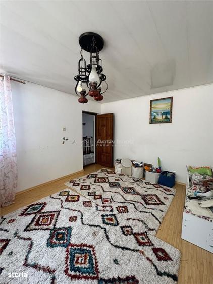 Casă cu 4 camere în Deve