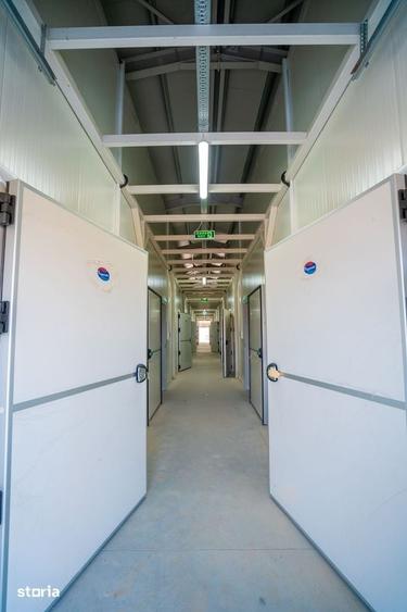 Spațiu comercial, de 900 mp, în Exterior Vest