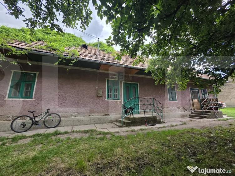 Casă cu 3 camere cu Teren 1280 Mp în Chichiș