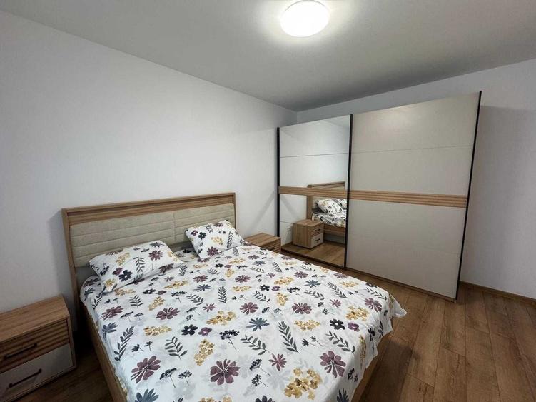 Casă cu 4 camere cu Teren 250 Mp în Central