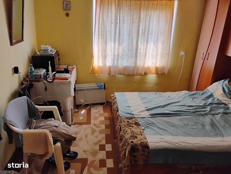 Casă cu 3 camere în Mislea