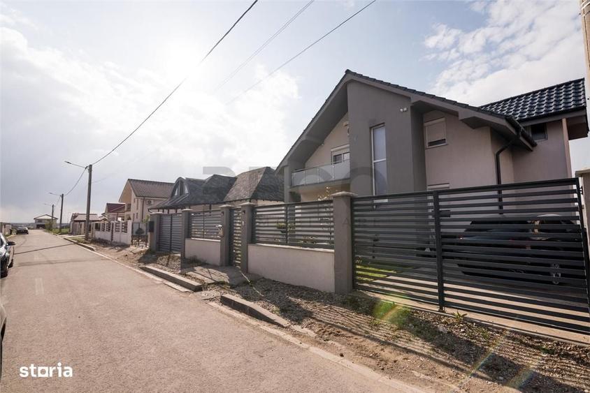 Casă cu 3 camere în Rontău