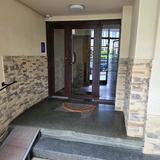 Apartament cu 2 camere decomandat în Sala Palatului