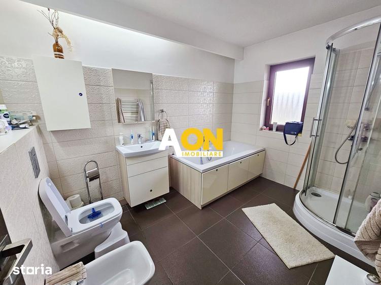 Casă cu 4 camere cu Teren 500 Mp în Micești
