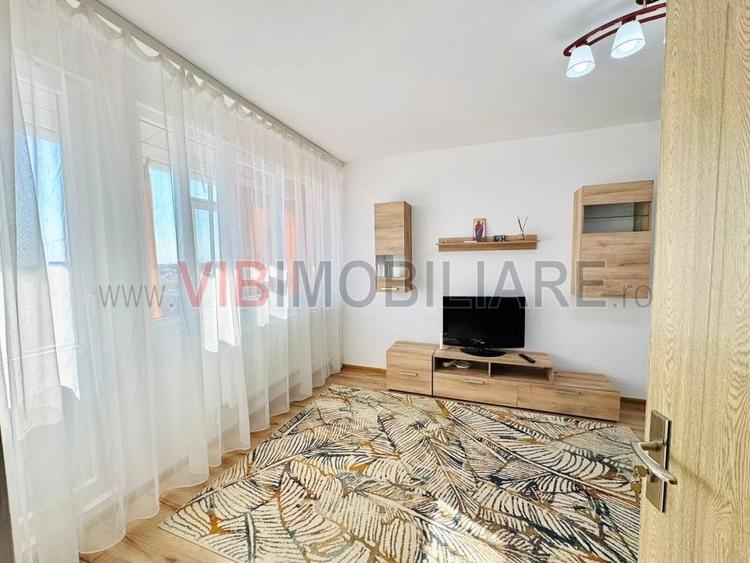 Apartament cu 2 camere semidecomandat în Grivița