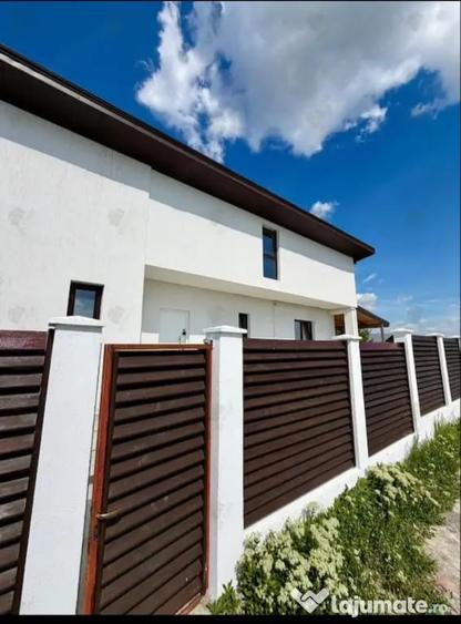 Casă cu 4 camere în Vidra