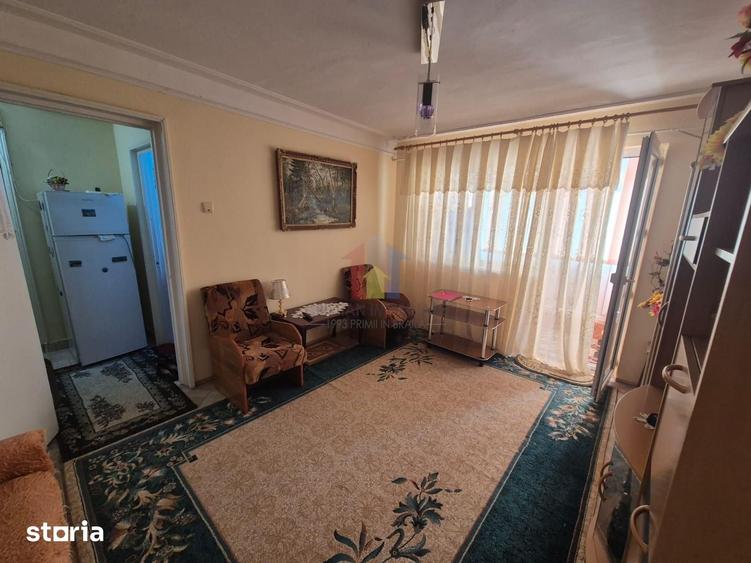 Apartament cu 3 camere în Viziru 1