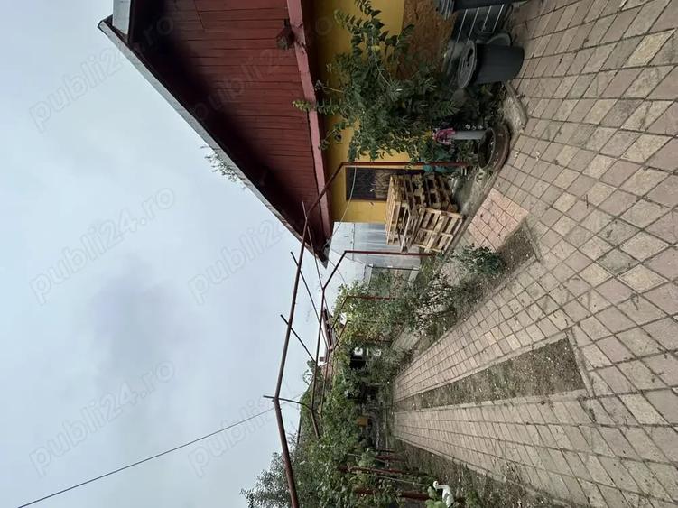 Casă cu 5 camere cu Teren 450 Mp în Central