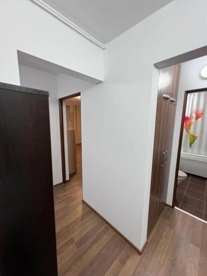 Apartament cu 3 camere în Gorjului