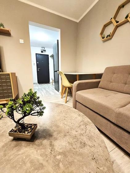 Apartament cu 2 camere decomandat, mobilat în Tomis Nord