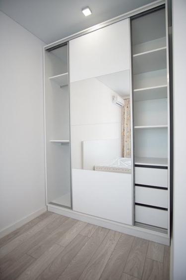 Apartament cu 3 camere decomandat, mobilat în Mihai Bravu
