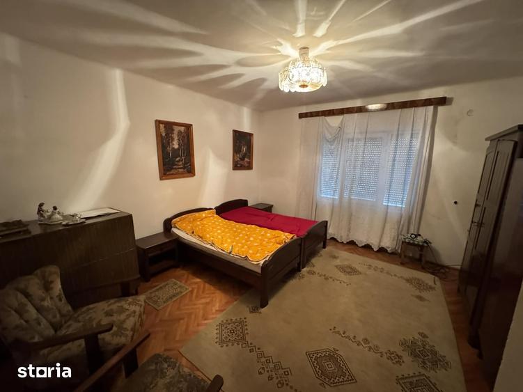 Casă cu 3 camere cu Teren 300 Mp în 14 Mai
