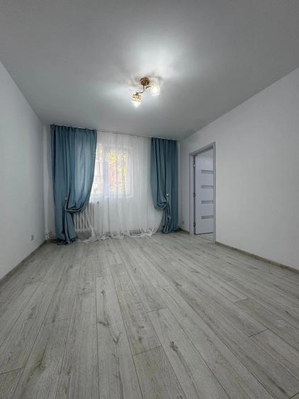 Apartament cu 2 camere semidecomandat în Tătărași