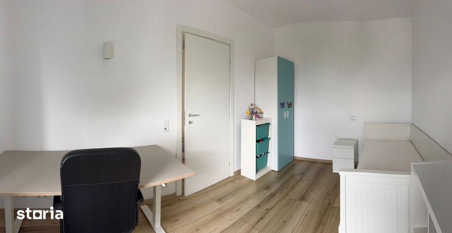 Apartament cu 3 camere decomandat, mobilat în Baicului